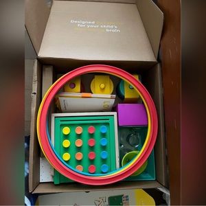 Lovevery Play Kit The Investigator31 32 33 months Montessori Toys